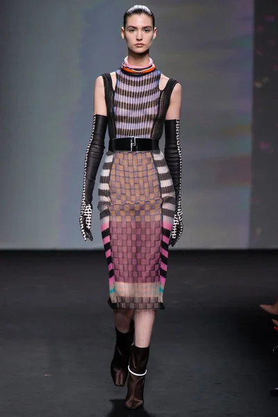 Look 42